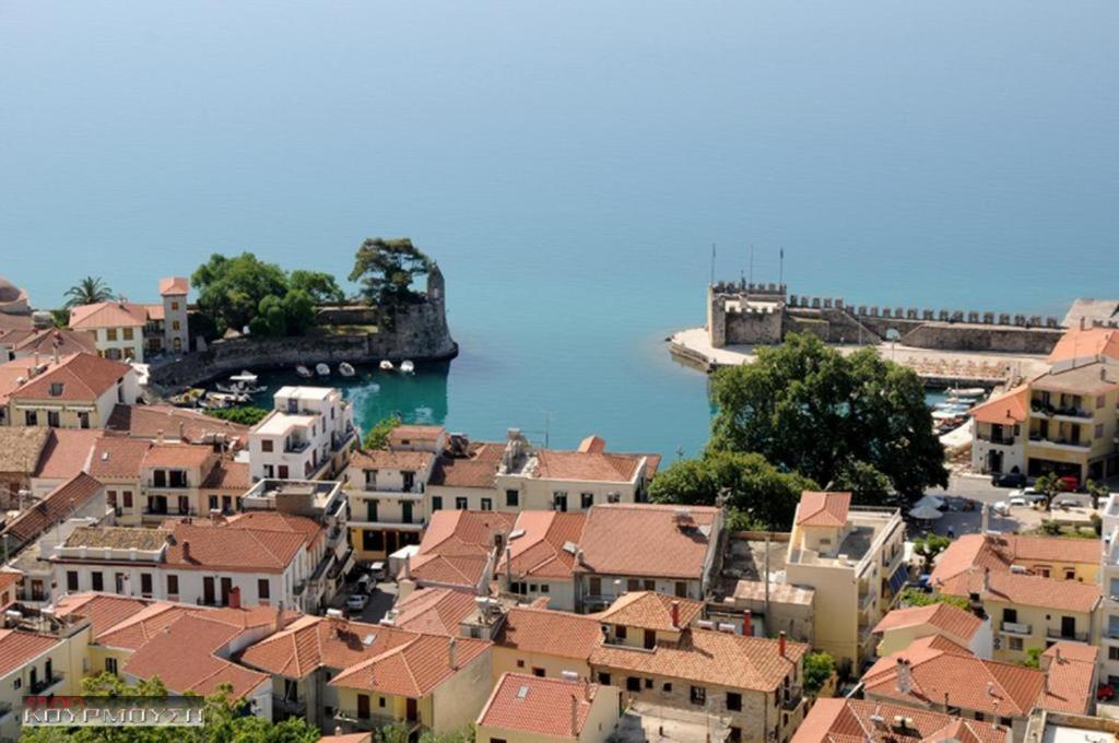 Villa View By The Castle Nafpaktos Exterior foto